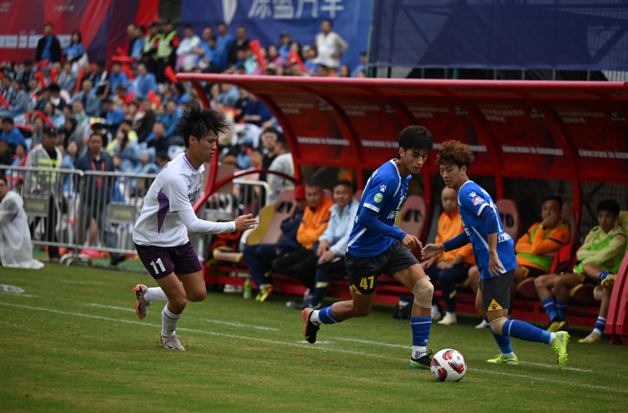 广阔的未来, 他们之中, 深蓝汽车助