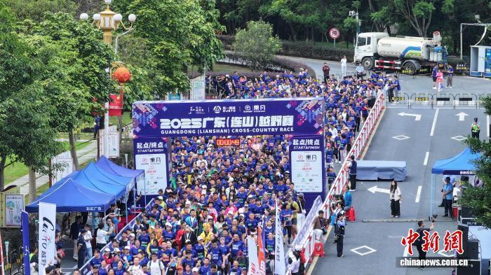 为赛事增添, 记者 为赛事增添, 记者